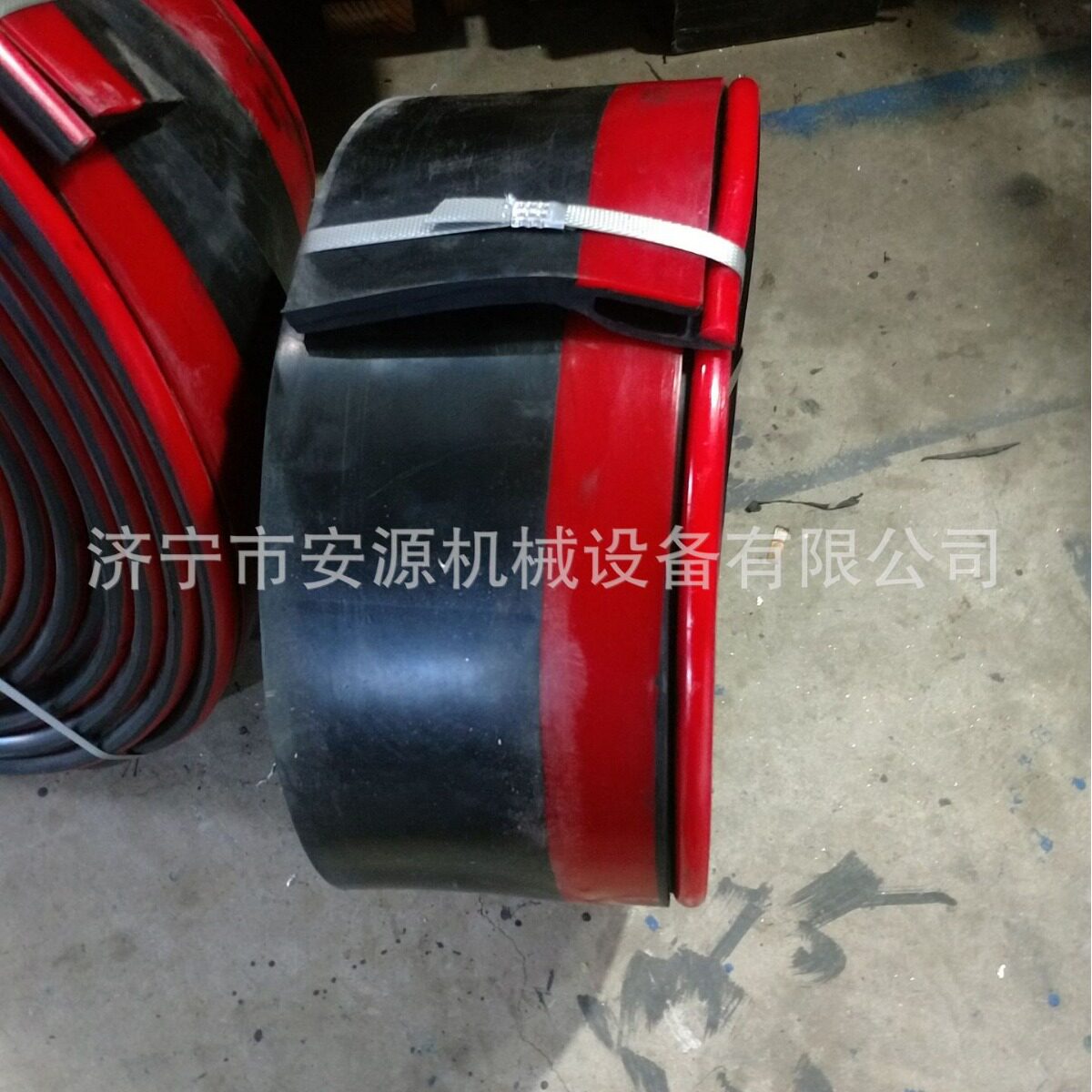 河北秦皇岛导料槽锁紧器220*16防溢裙板输送机挡煤皮