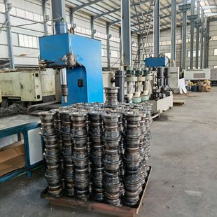 厂家直销EX70柳工906单边双边承重轮挖掘机配件支重轮