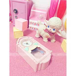 摆拍道具 少女挂钟 壁挂挂钟 复古挂钟 少女房间小挂钟