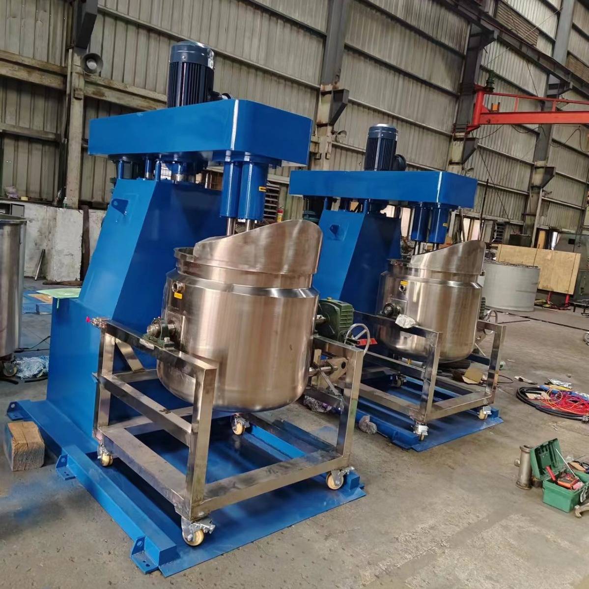 4KW刮壁式真空高速分散机无极调速调配罐 液压升降变频调速分散机