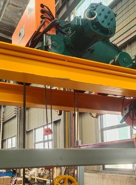 起重双梁行车小车黑熊牌环链葫芦双轨台车钢丝绳电动葫芦端梁跑车