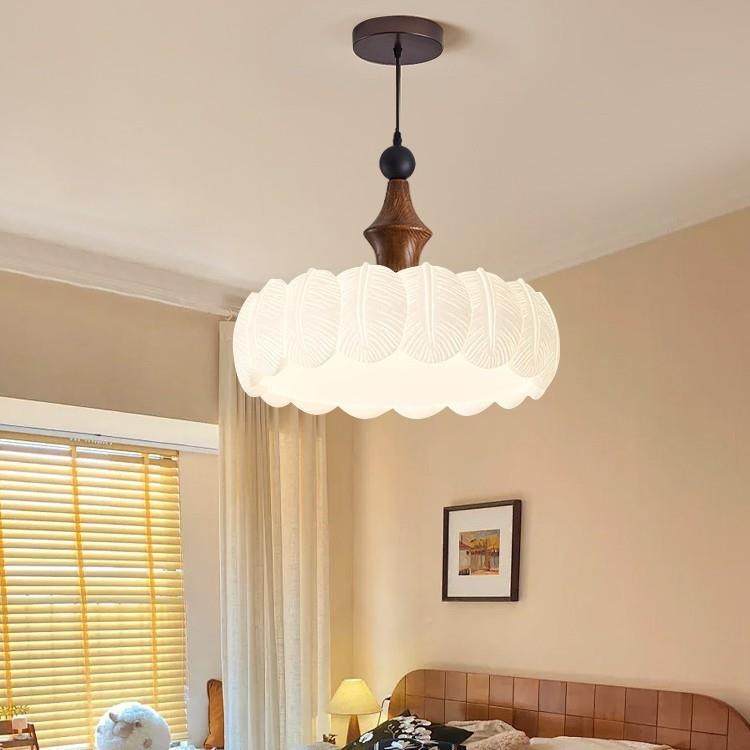 中风卧室吊灯法式奶油风温馨古48824房灯护间眼实木书房灯复古吊