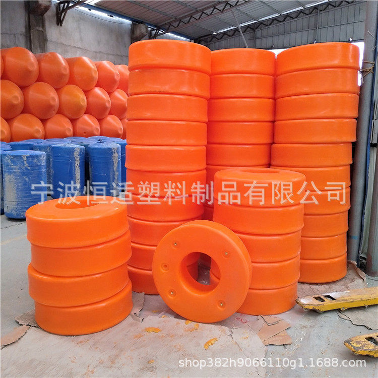 厂家供应PE材质泳圈浮体700*200孔径300泳圈浮体水泵泳圈浮筒批发