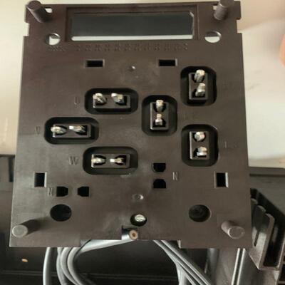 ABB低0压开关柜NSG8EM/4抽屉后板1TGB10012R03PYR011TB100102R140