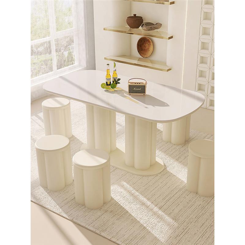 2轻025年新ATW法式复古奶油款风岩板餐桌现代简约奶奢长方形餐桌