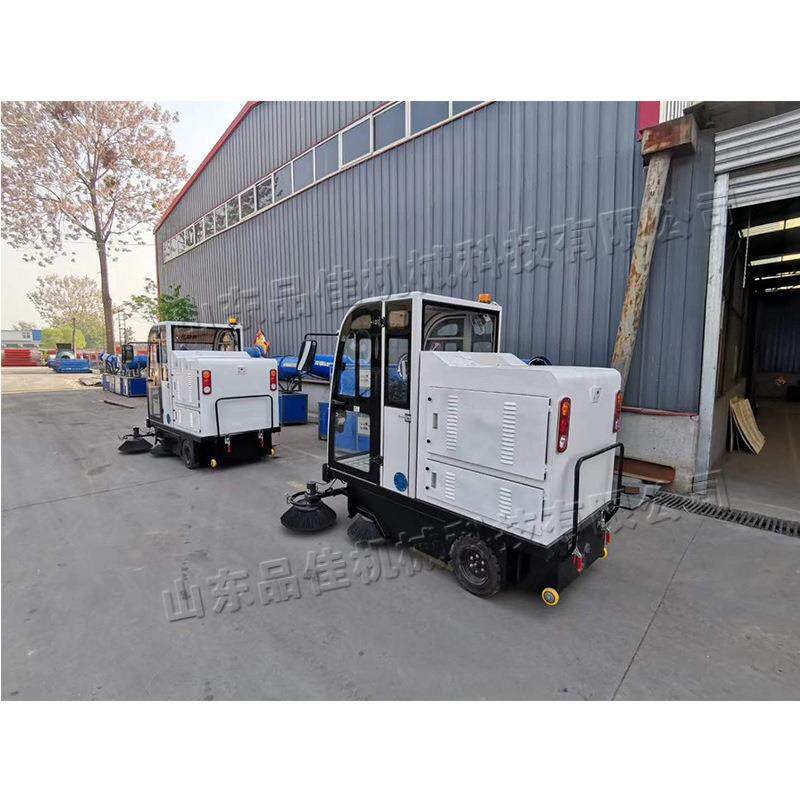 清驾驶式灰尘喷水扫地车业园区清洁清理工厂TER车车物间地坪污机