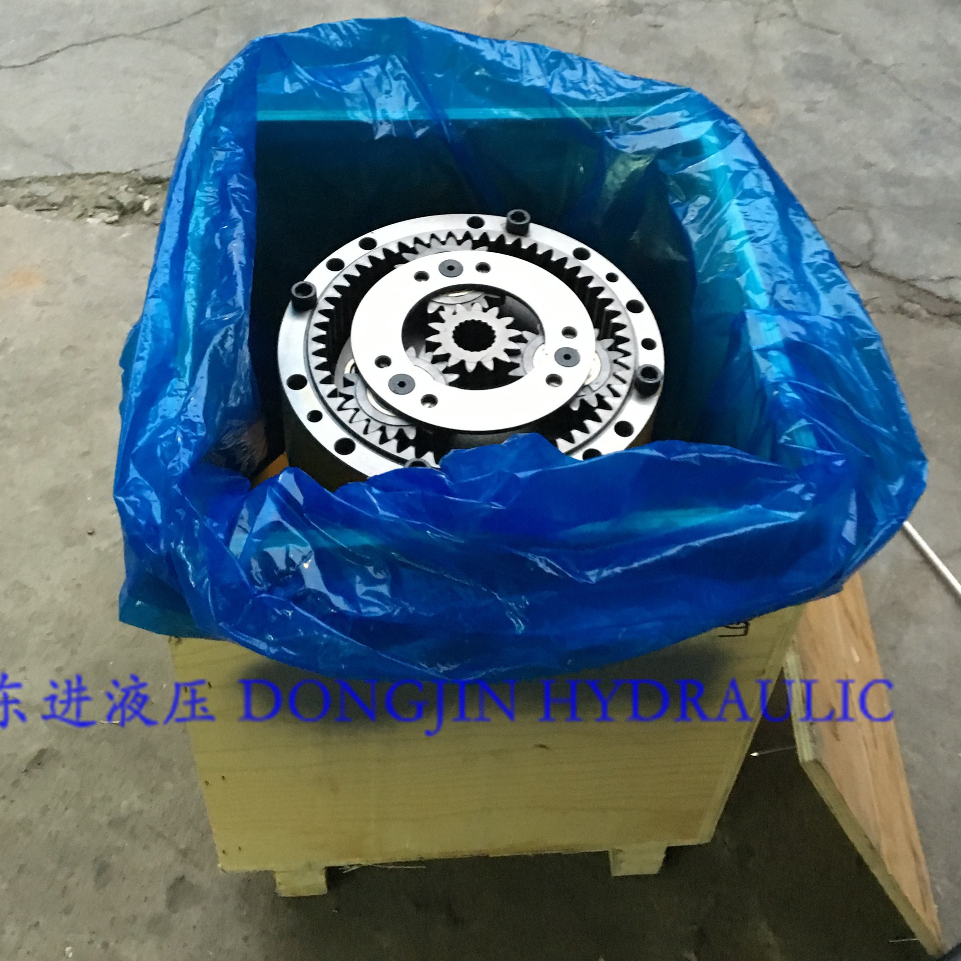 柳工200-3回转减速机一手货源