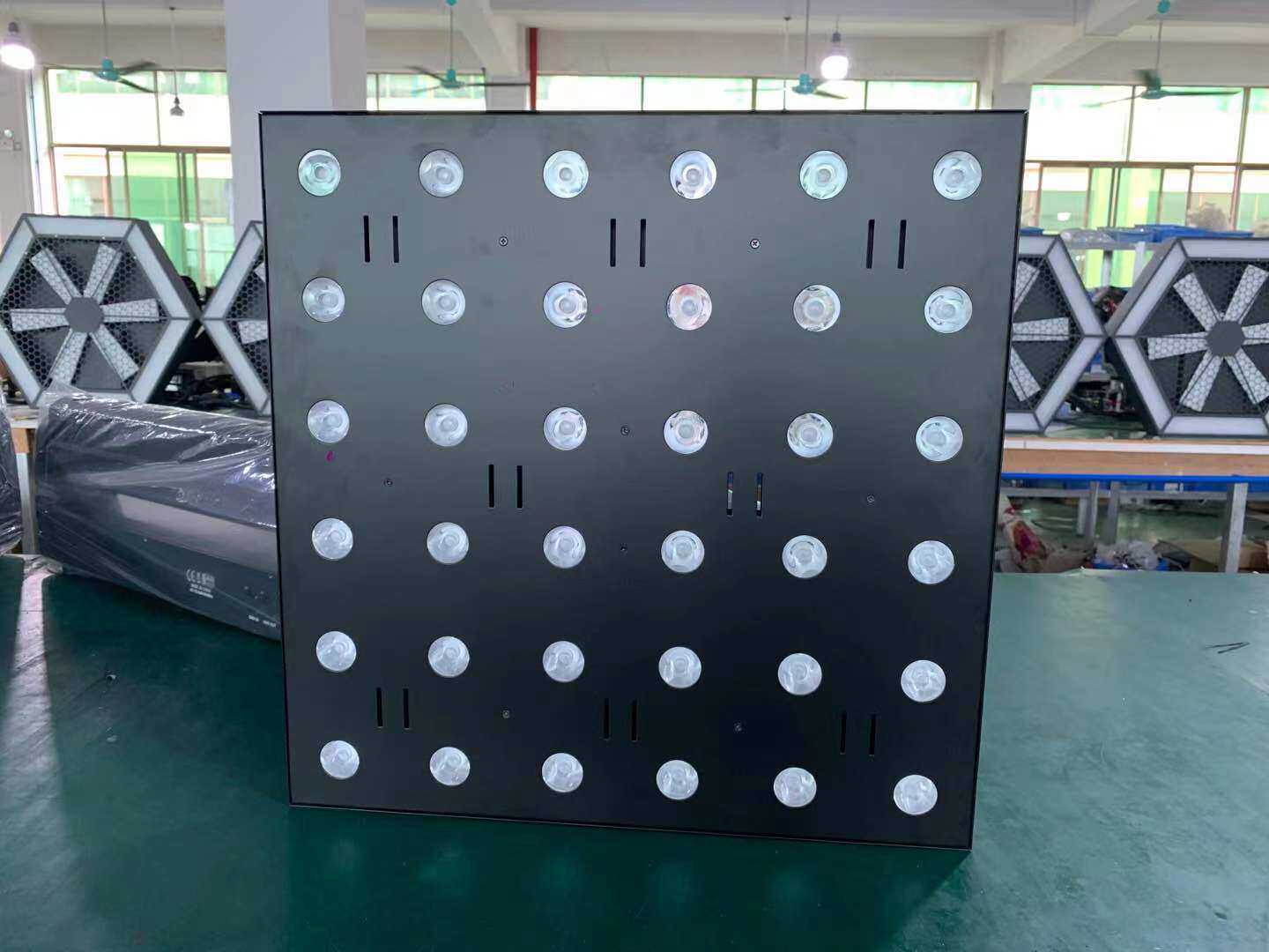 LED 36颗全彩RGB矩阵灯点控全彩矩阵灯暖白婚庆酒吧背景舞台灯光