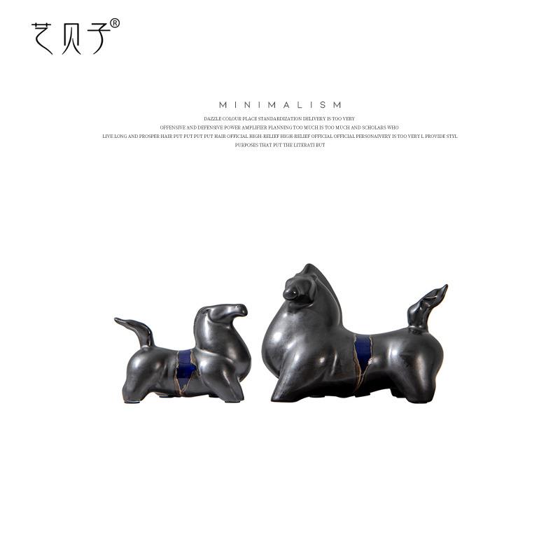 艺贝子新中式简约黑色马摆件唐马书房样板间客厅售楼处软装饰品