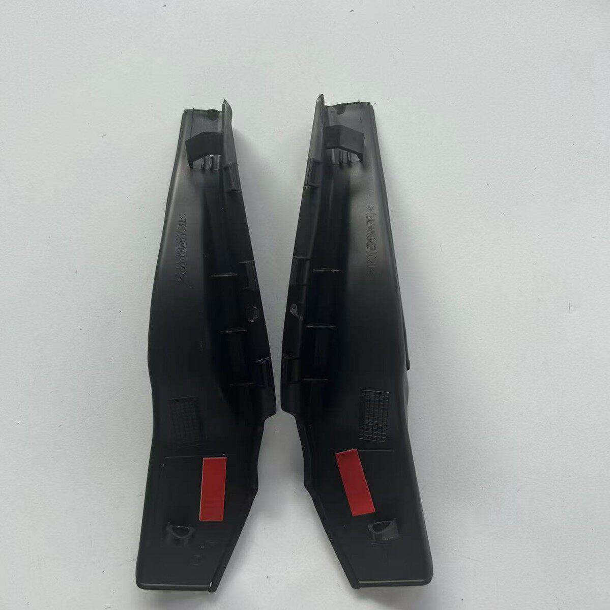 适用于14-22款英菲尼迪Q50/Q50L雨刮导流板66894/66895-4GA0B