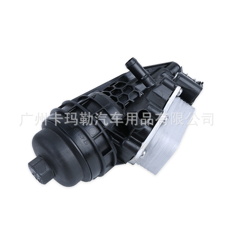 适用于奔驰M270机油散热器总成2701800500A2701800610