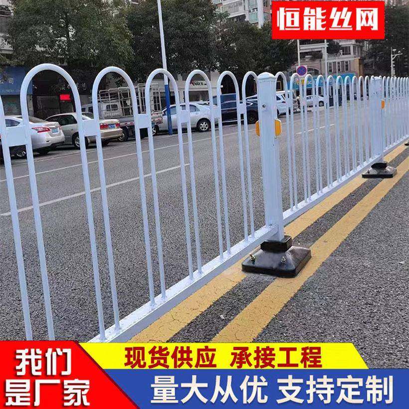 京式护栏锌钢马路隔离栏车辆分流市政护栏厂家市政道路铁艺护栏,基础建材,其它,淘宝优惠券,粉丝福利购,淘宝优惠卷