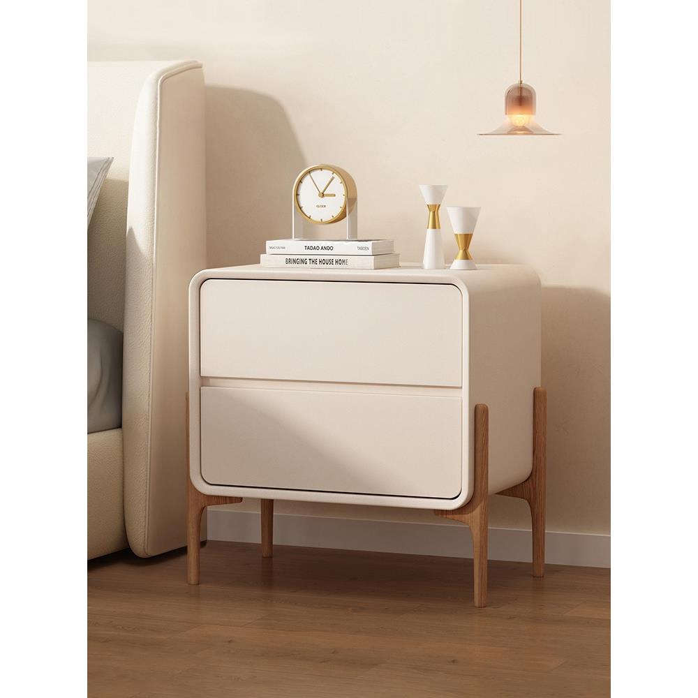 简约现代实木床头柜皮质意式轻奢卧室极简小型储物奶油床边柜新款