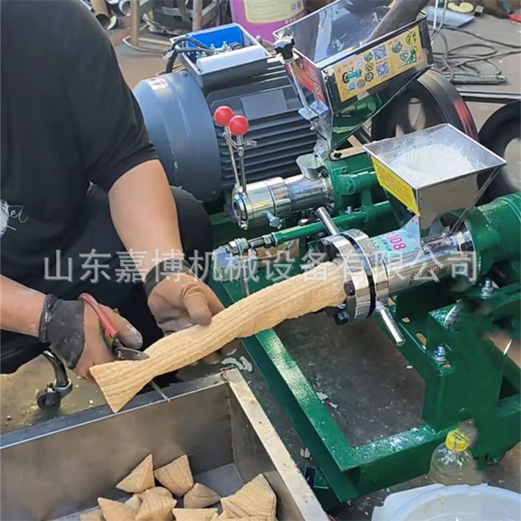 2023冬季创业五谷杂粮膨化机摆地摊用浆米棍机辣皮辣条面粉膨化机