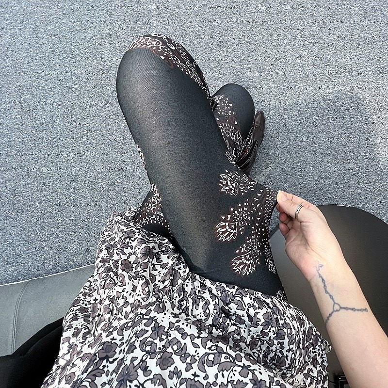 打底裤女薄款外穿新款波西米亚长裤柔软个性花裤小脚弹力裤瑜伽裤