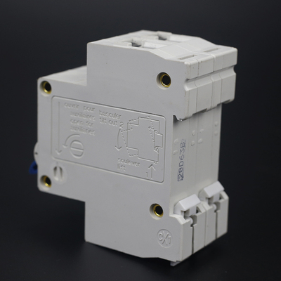 电动三轮车2P断电空气开关双电路切换两组电池转换保护两进一出