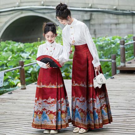 2024新款国风母女亲子装马面裙儿童汉服新中式上衣女孩红色套装秋