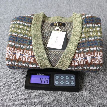 秋冬新款提花条纹男装咔叽复古针织衫V领羊毛加厚保暖单排扣背心