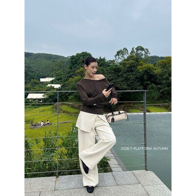 秋季通勤高腰显瘦阔腿牛仔裤女