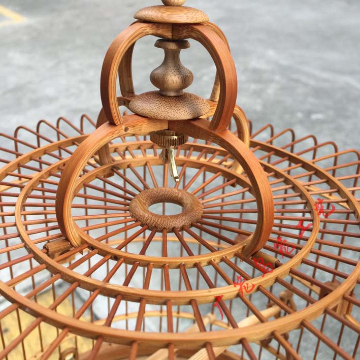 黑白鸟绣眼 老竹波笼 将军膀金青 竹制圆笼 留青 广式清远鸟笼子