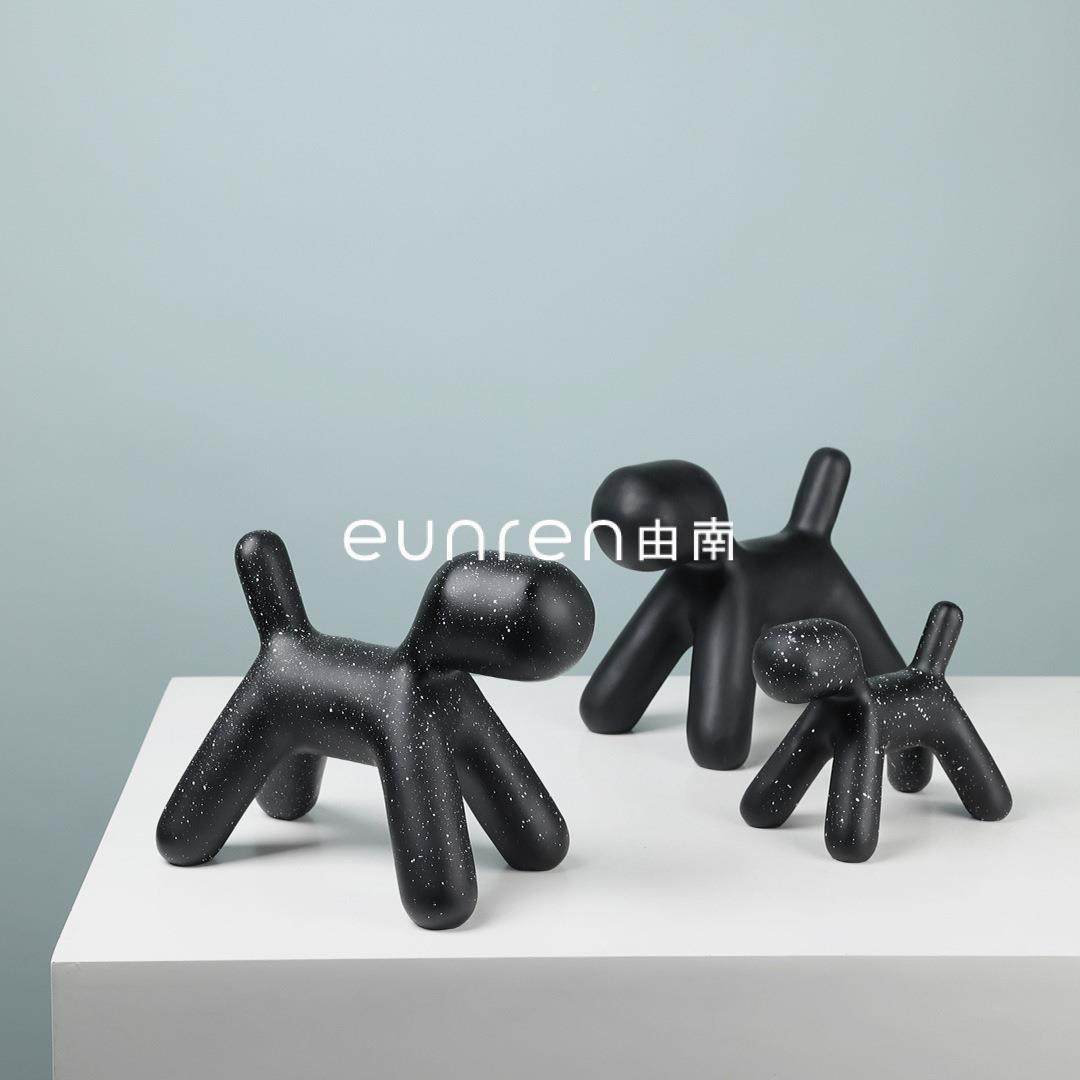 由南现代创意抽约象气斑点狗树脂工简艺摆球件样板YN-BJ197房间家