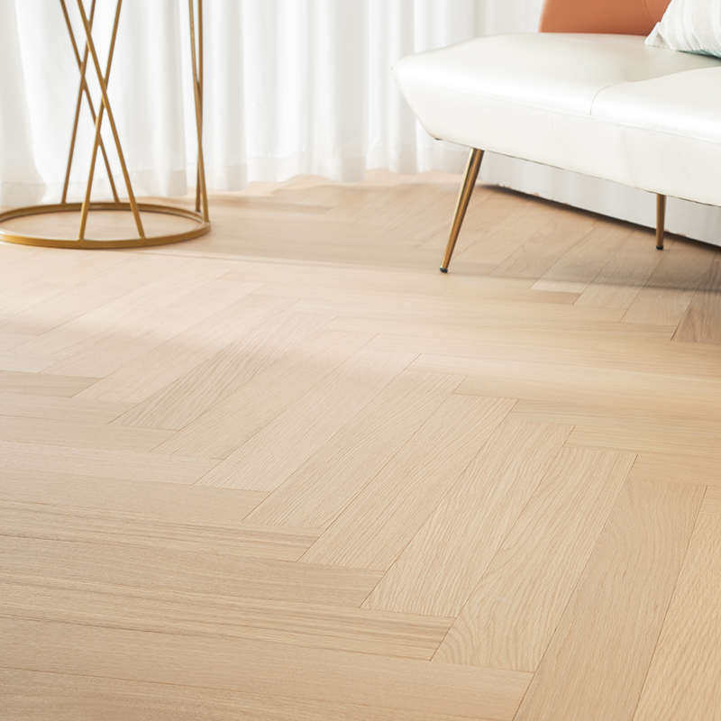 全桦基新三层人黑胡桃拼地热字拼实木地板复合地板橡木耐锁扣鱼骨