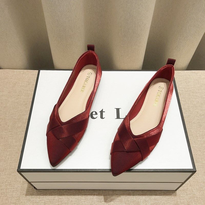 晚晚风尖头浅口单鞋女2024年新款百搭红色婚鞋舒适布面软底平底鞋,女鞋,浅口单鞋,淘宝优惠券,粉丝福利购,淘宝优惠卷