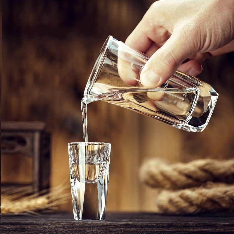 璃小白酒杯一口杯加厚烈酒杯酒高脚玻杯酒号盅无品牌/套装分器白