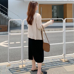 大码半身裙胖mm秋款女装松紧腰针织直筒开叉过膝中长款设计感裙子