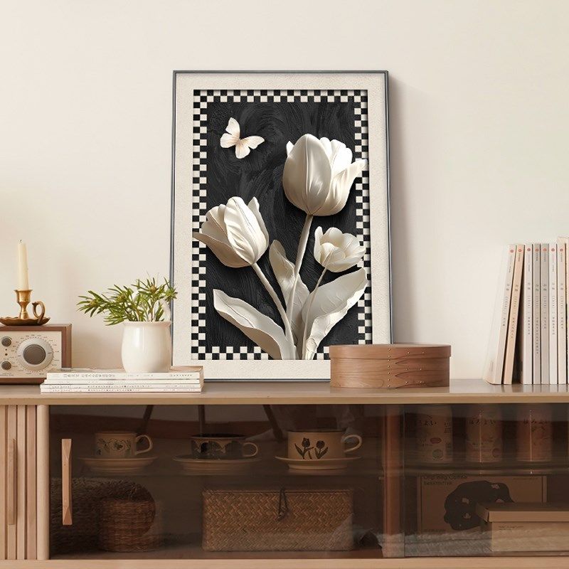 法式奶油风客厅装饰画蝴蝶郁金香花卉高级感竖版挂画桌面斗柜摆画