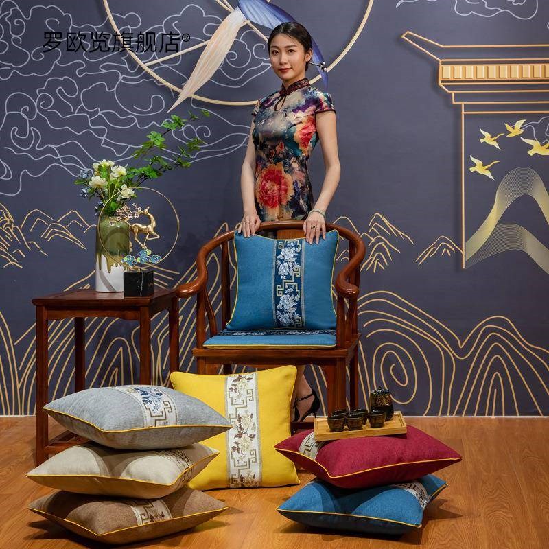 2023新款中式抱枕靠垫沙发靠背青花瓷抱枕