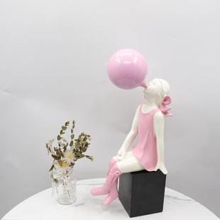 北欧现代轻奢吹间泡泡女孩摆件红玄网儿童房雕塑艺粉红女孩术品关