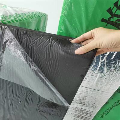 管道隔吸音棉自粘铝橡塑板隔阻箔燃B2保温846棉热音棉厂家