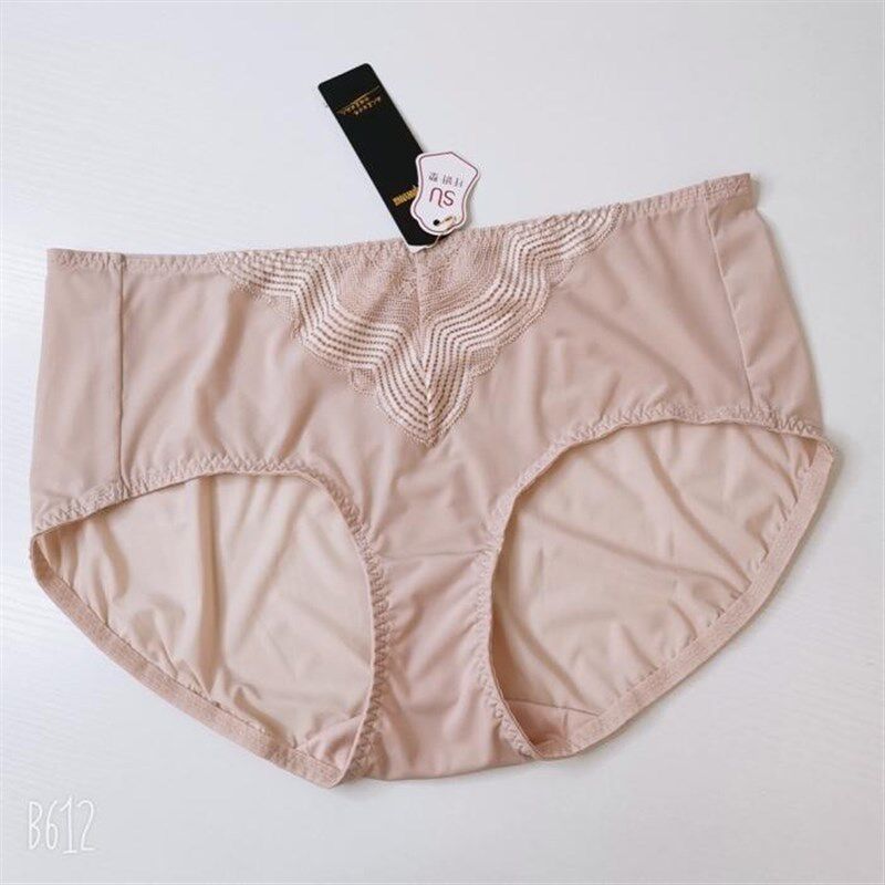三条装纤妍内衣平角中腰女内裤BN0481牛奶丝面料丝滑舒适高弹