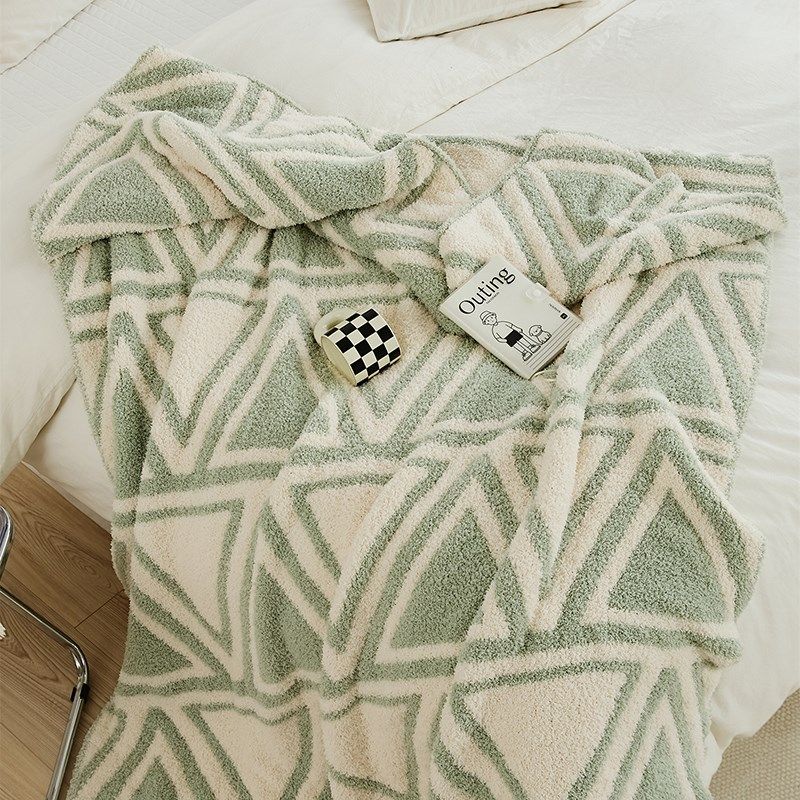 红石榴 沙发针织盖毯 简约几何软绵绵半边绒毯子午睡毛毯床尾搭巾