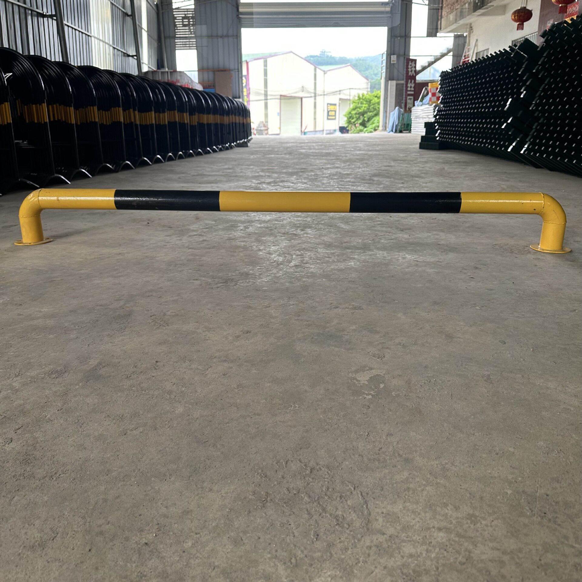 现货U型防撞柱车轮定位杆