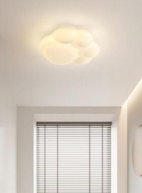 全光谱护眼猫爪灯简约法式卧S03095奶风网红房间灯具现室代云油朵