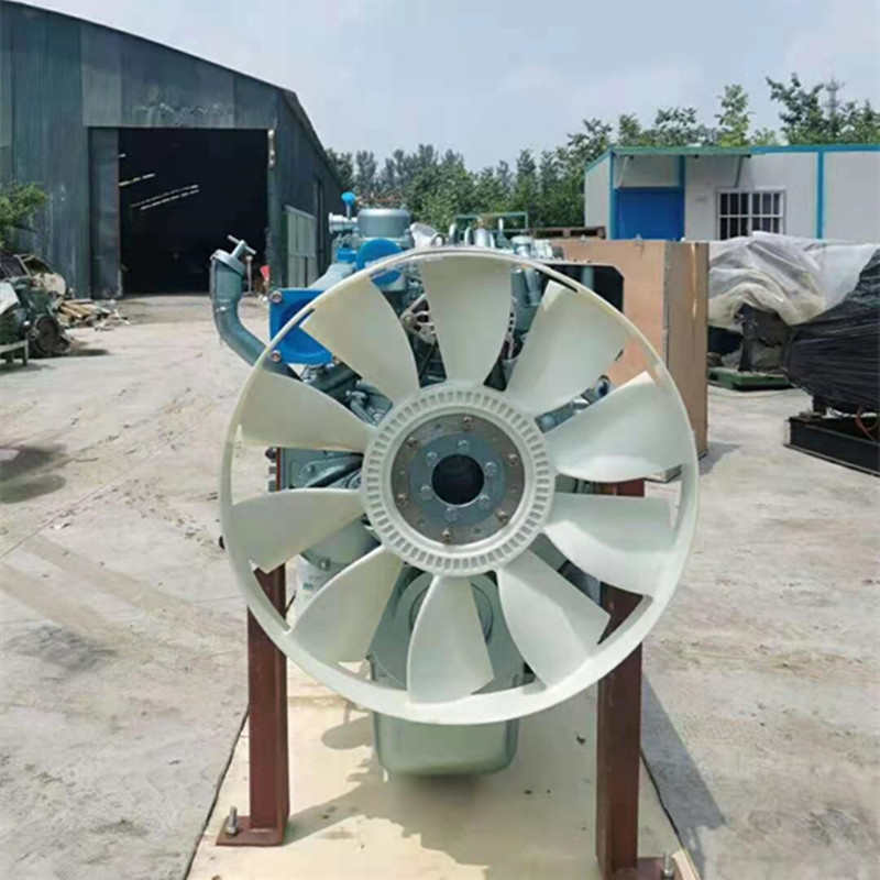 70吨吊车用WD615.338柴油机