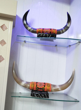 黄牛角摆件 居家装饰品 纯手工打磨天然牛角摆件原配的对角带底座