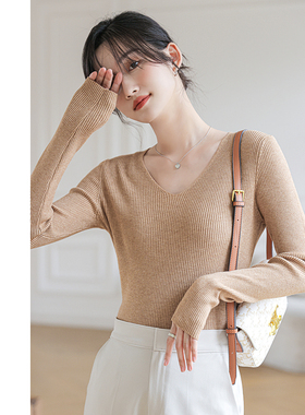 2023秋冬新款V领针织衫女修身长袖内搭黑白色打底衫上衣套头毛衣