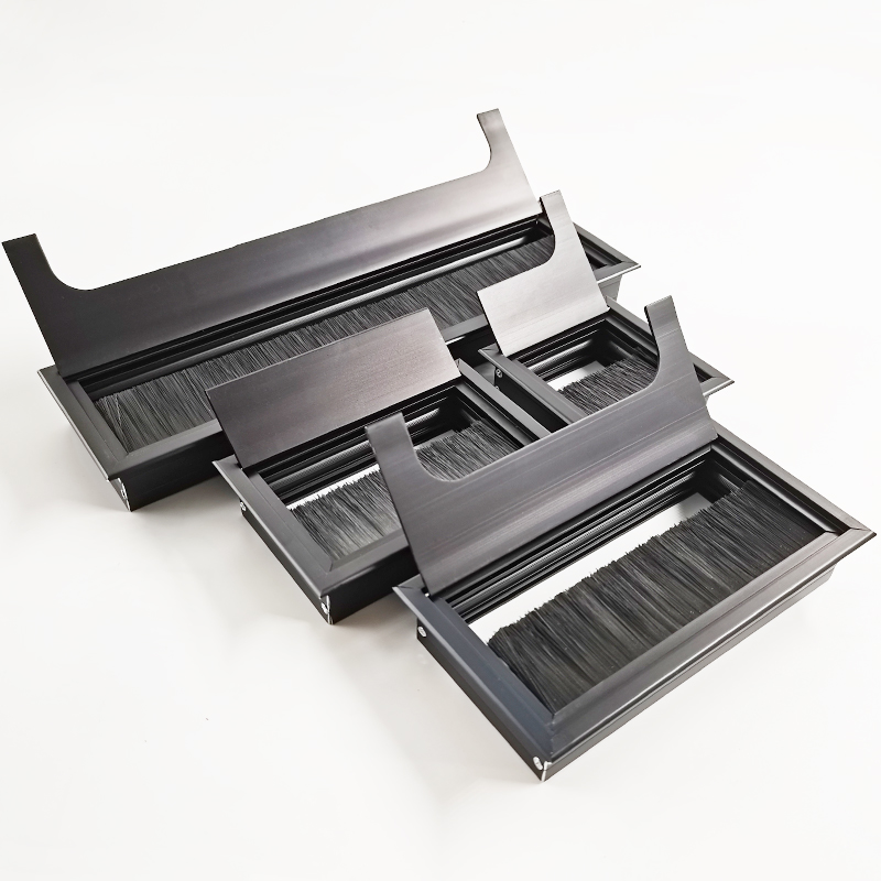 桌面穿线盒方形走线槽穿线孔盖桌洞装饰盖带毛刷线盒盖板合金黑色