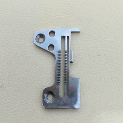 祖奇MO-2504拷边机锁边机包缝机三线密拷针板R4200-HOA-COO针板