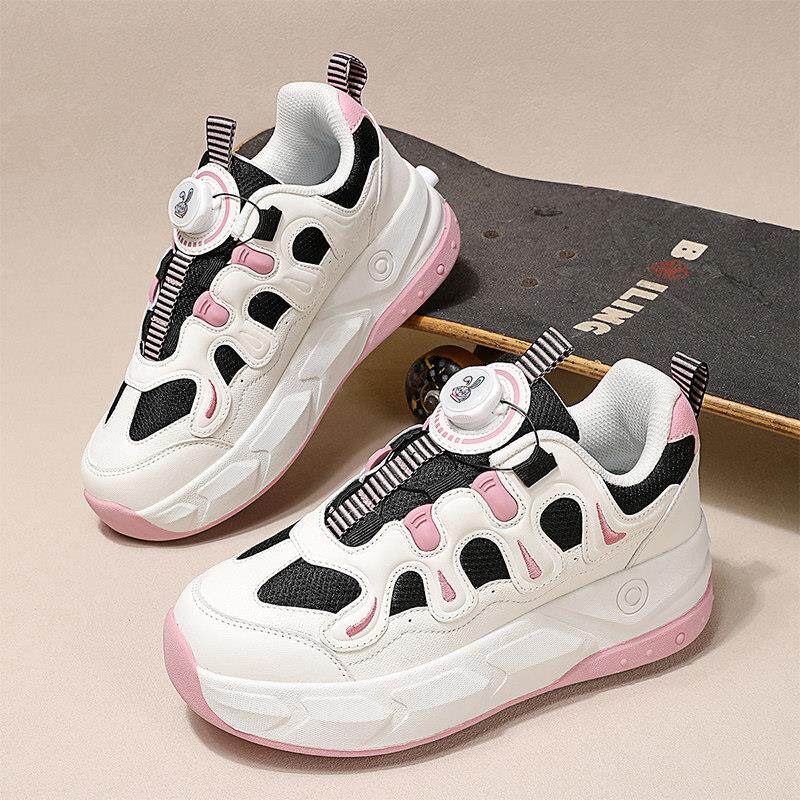 儿童暴走鞋2026新款男女童旋钮扣中大童隐形四轮可收缩暴走轮滑鞋