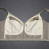 大胸显小文胸超薄款 无钢圈无海绵大码 胖MM42F90C调整型女士内衣黑