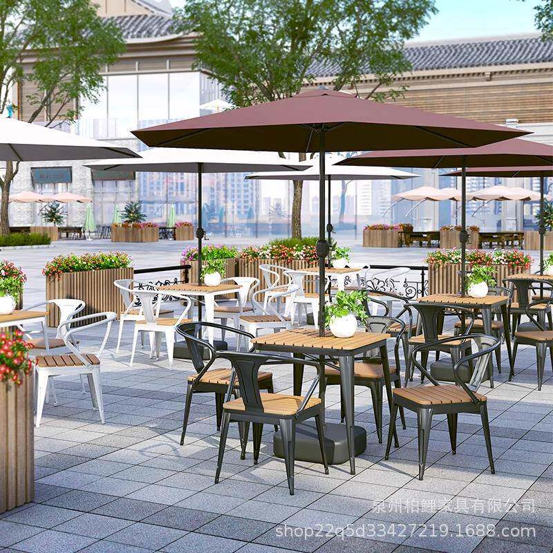 庭外铁艺桌椅带伞组合防腐塑木休闲餐桌椅靠背套装商业街外摆桌椅