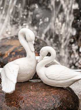 家居装饰创意小摆件现代简约电视玄关柜客厅陶瓷工艺品造景白天鹅