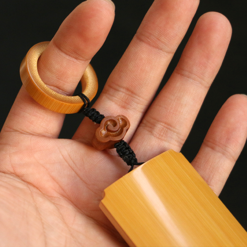 精品纯手工面镜面打磨老玉竹手牌手把件竹雕文玩素面竹牌挂件