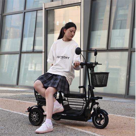 电动三轮车型家用41接孩子代老小年人步送女士折叠轻便三轮车