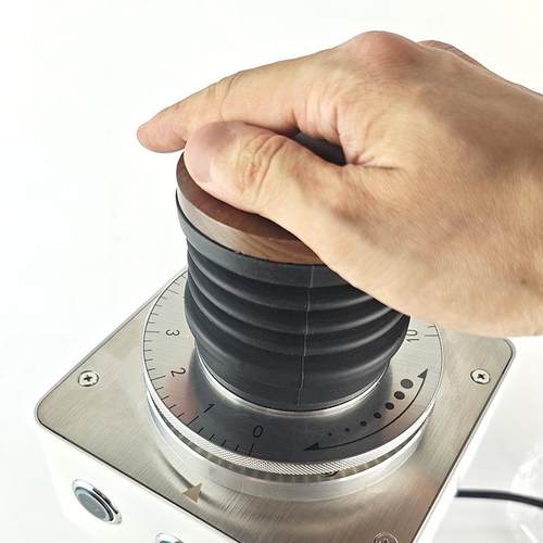 米莱9015C磨豆机小UBC豆仓残格粉粉清洁吹气出口通用压按清理磨盘