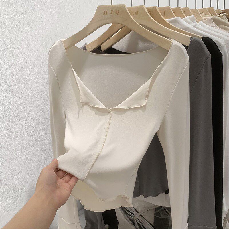 软糯V领纯欲正肩长袖t恤女春季修身甜辣风chic木耳边开叉白色上衣